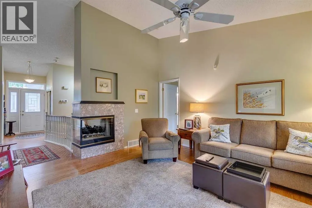 74 Evergreen Bay SW