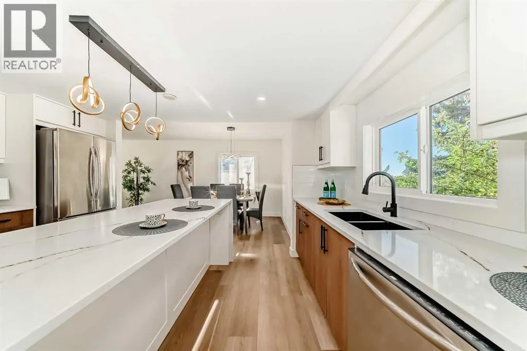 19 Ranch Estates Road NW