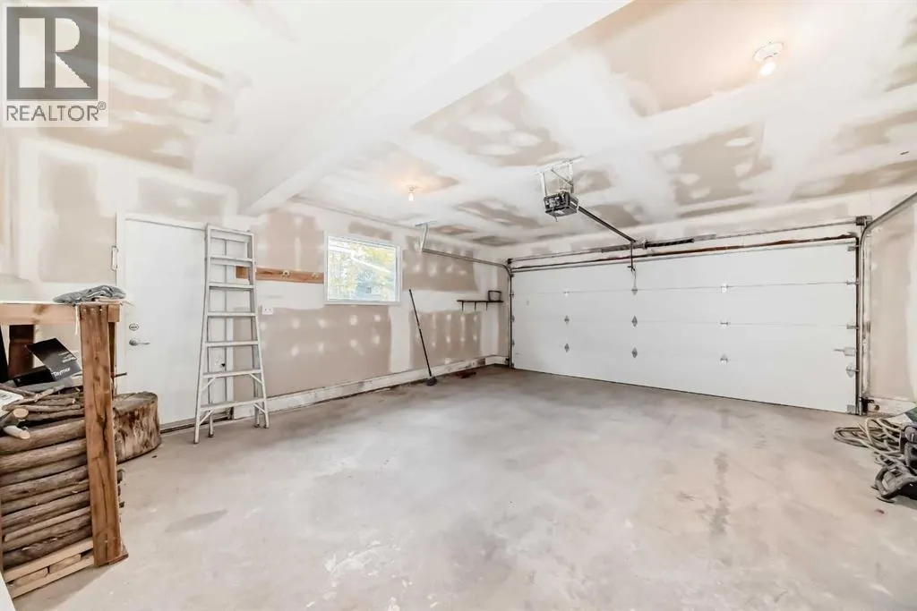 19 Ranch Estates Road NW