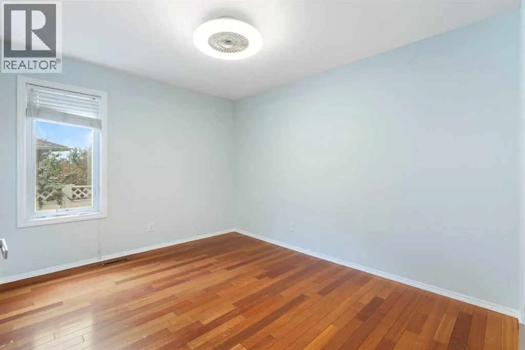 63 Diamond Terrace SE