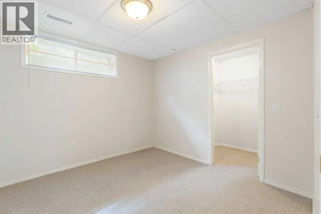63 Diamond Terrace SE