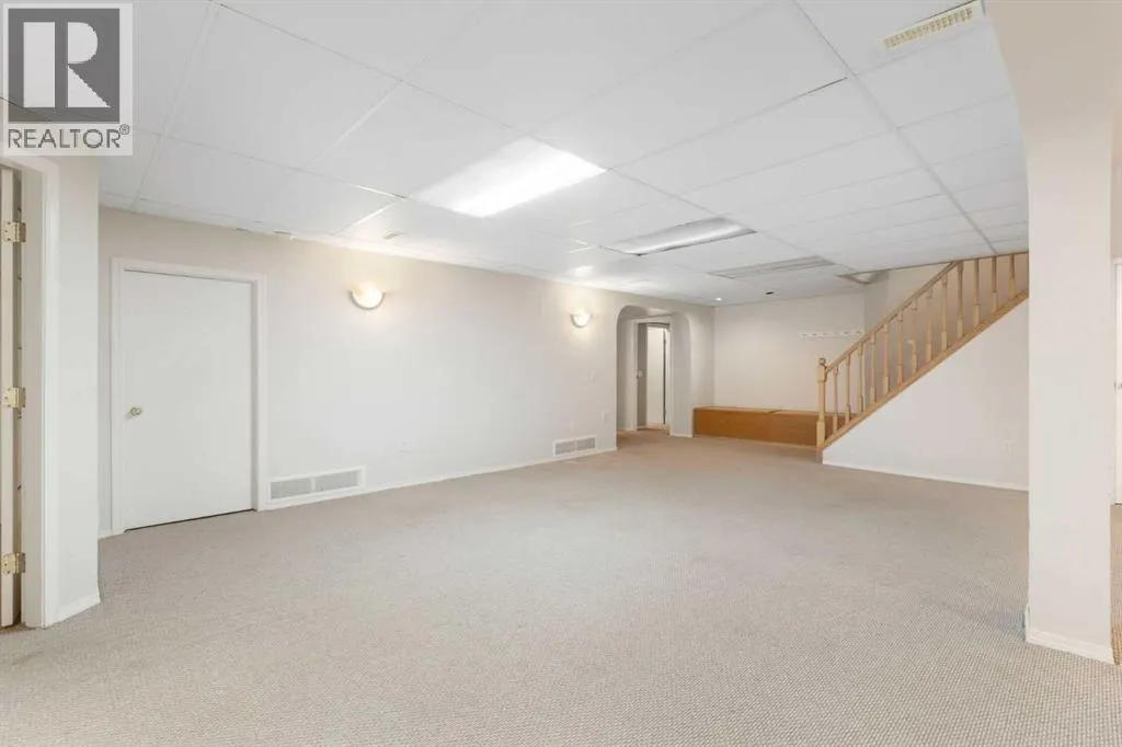 63 Diamond Terrace SE