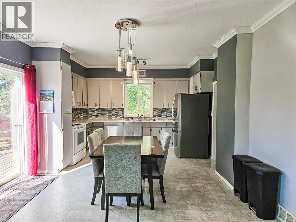 131 2nd Street NW
