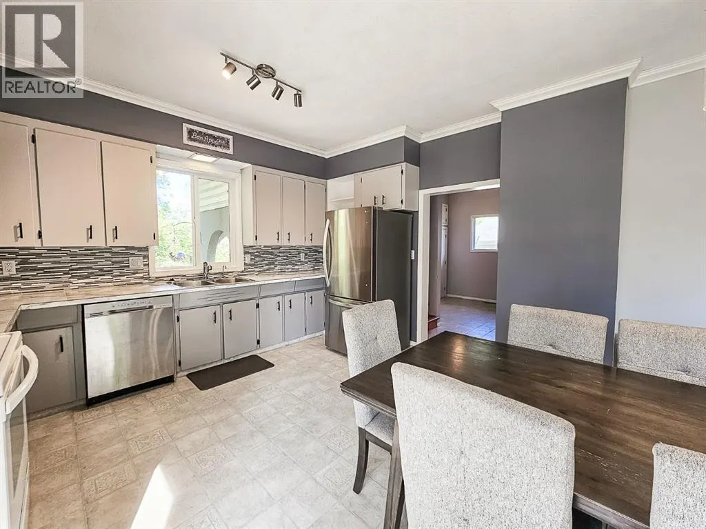 131 2nd Street NW
