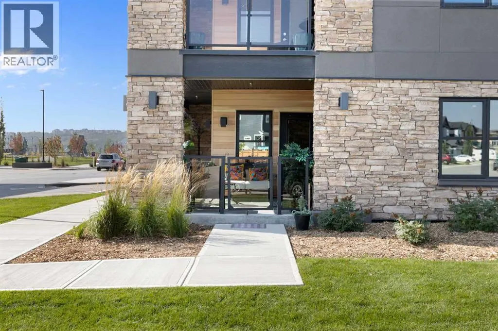 104, 55 Wolf Hollow Crescent SE