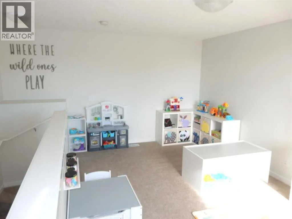 352 Cranbrook Square SE