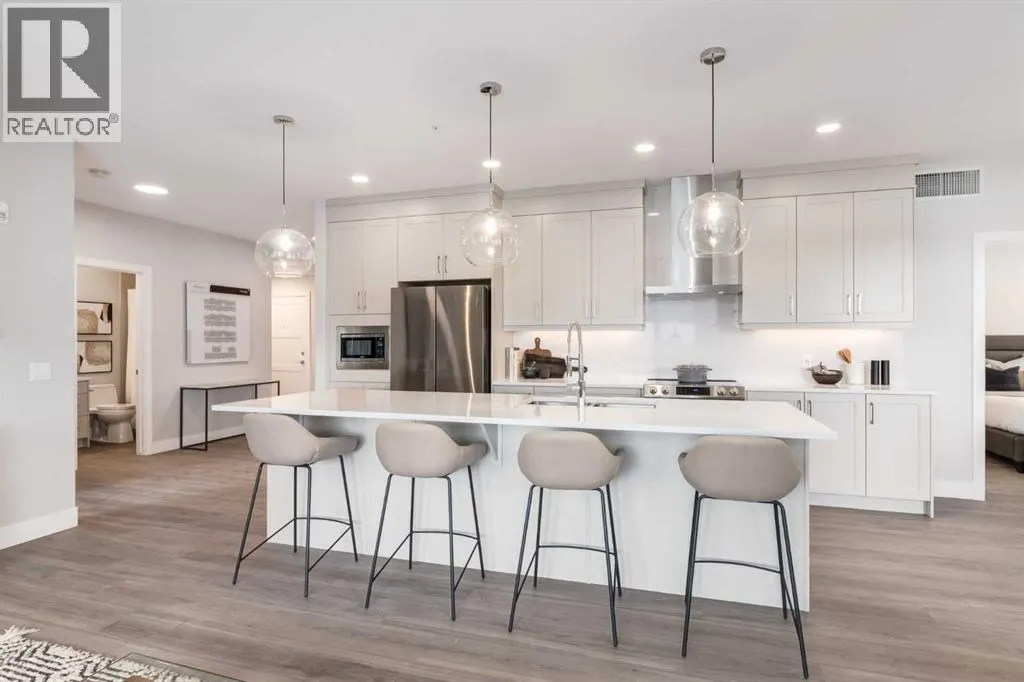 1112, 110 Greenbriar Place NW