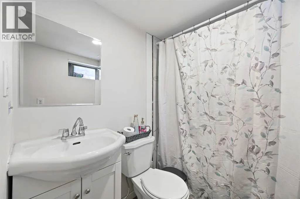 24 Laguna Close NE