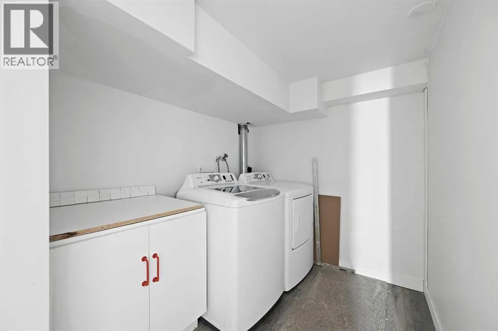 24 Laguna Close NE