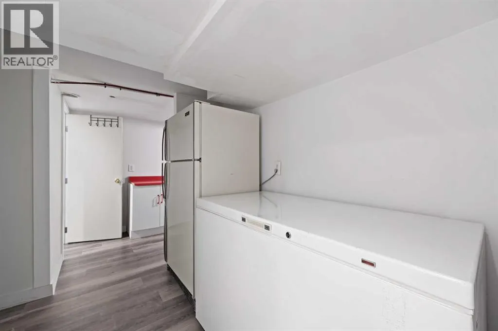 24 Laguna Close NE