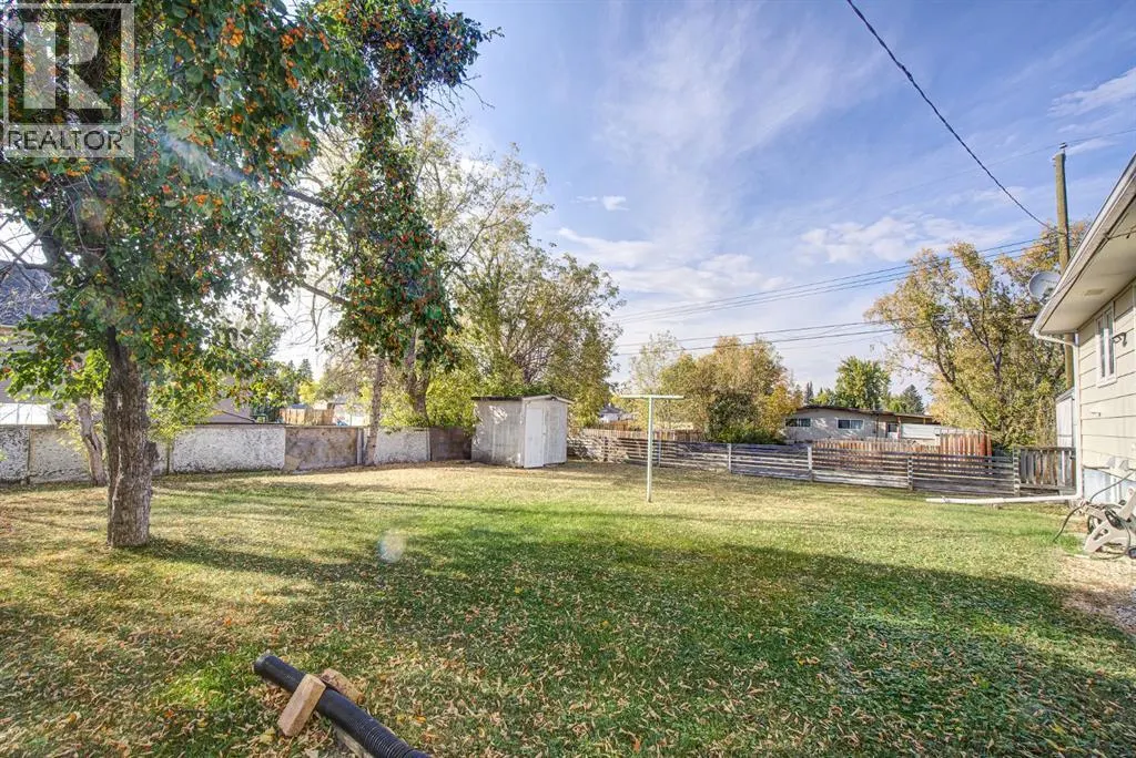 4705 3 Street W