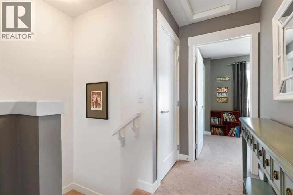 66, 111 Rainbow Falls Gate