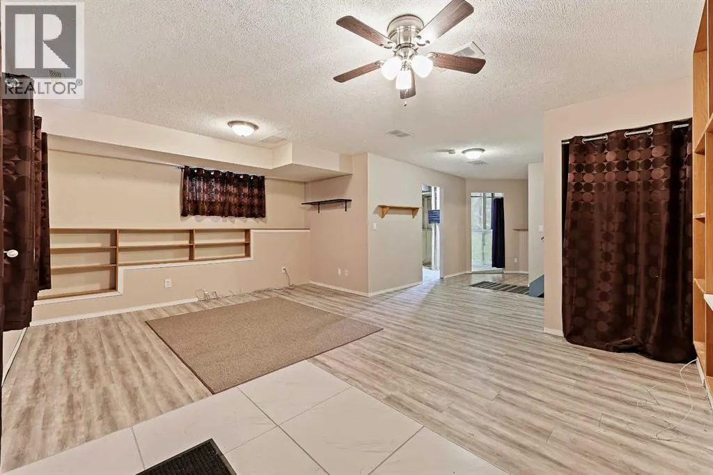 30 Meadowpark Place