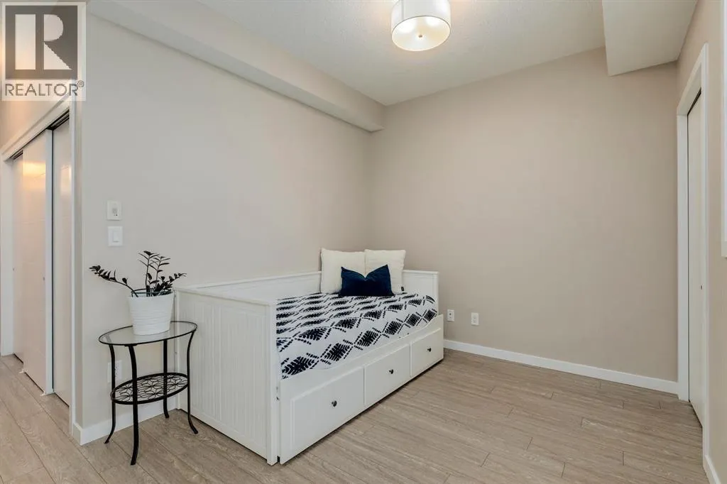 101, 2231 Mahogany Boulevard SE