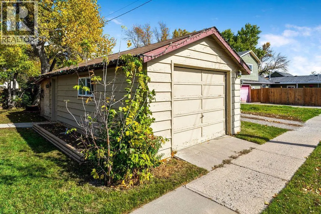 1302 Mountain Avenue