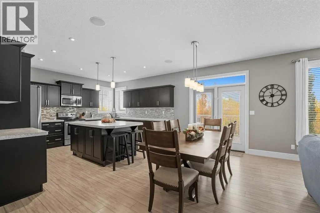 116 Paramount Crescent