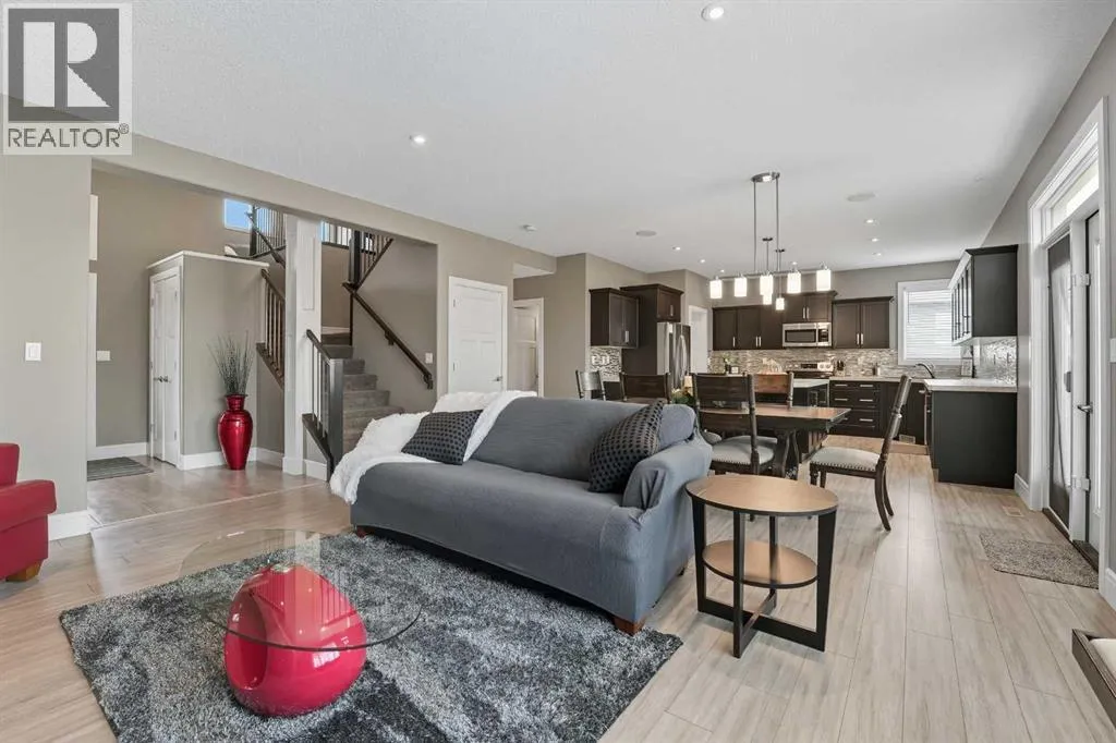 116 Paramount Crescent