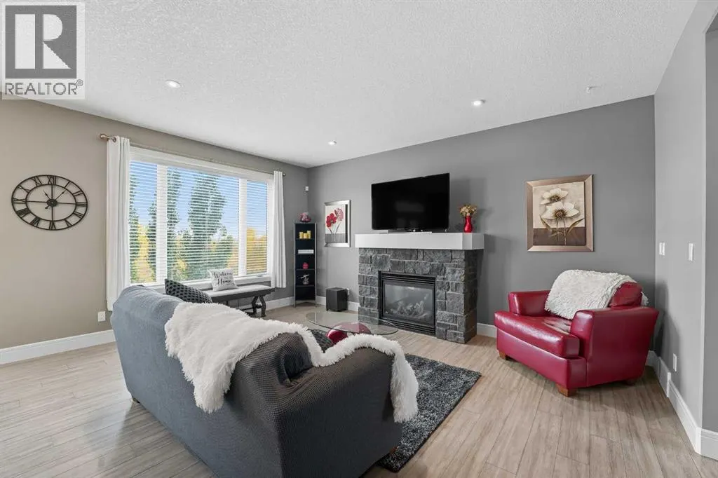 116 Paramount Crescent