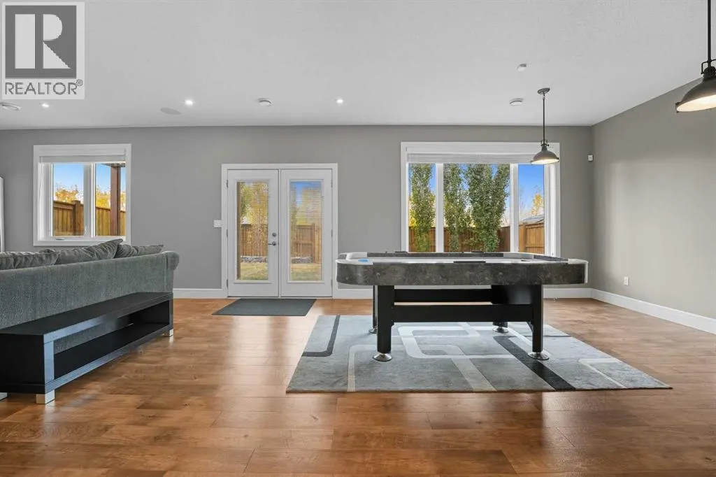 116 Paramount Crescent