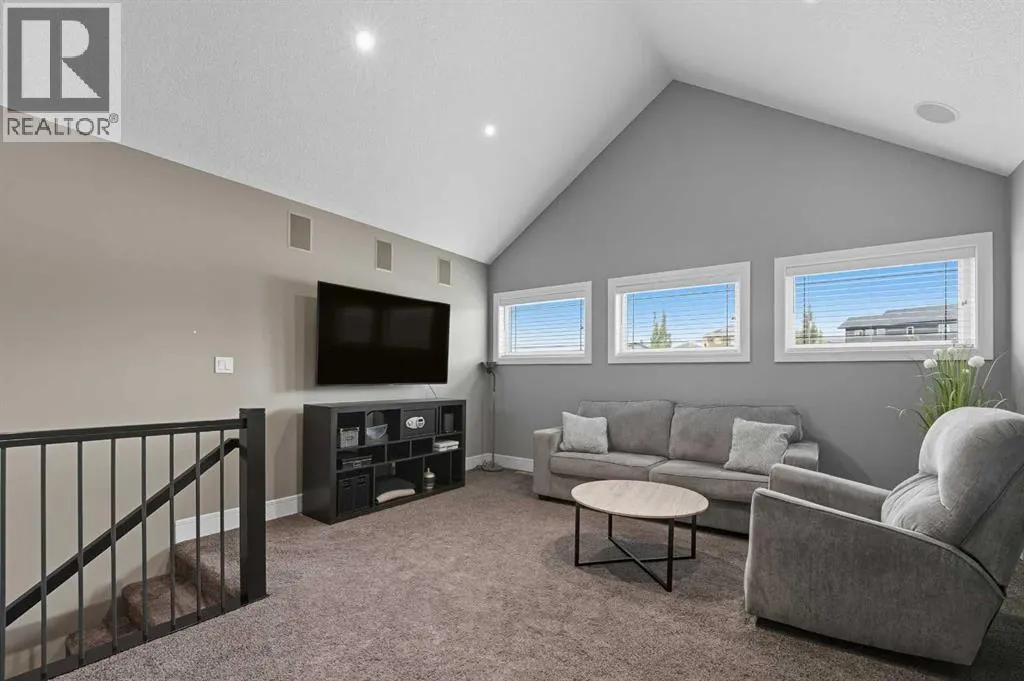 116 Paramount Crescent
