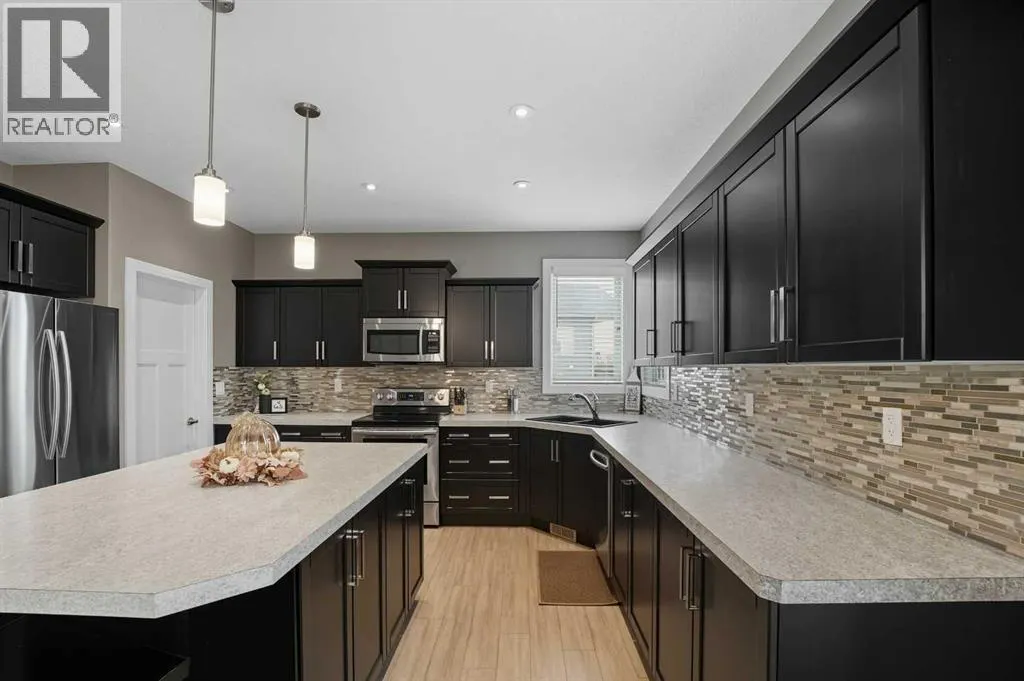 116 Paramount Crescent