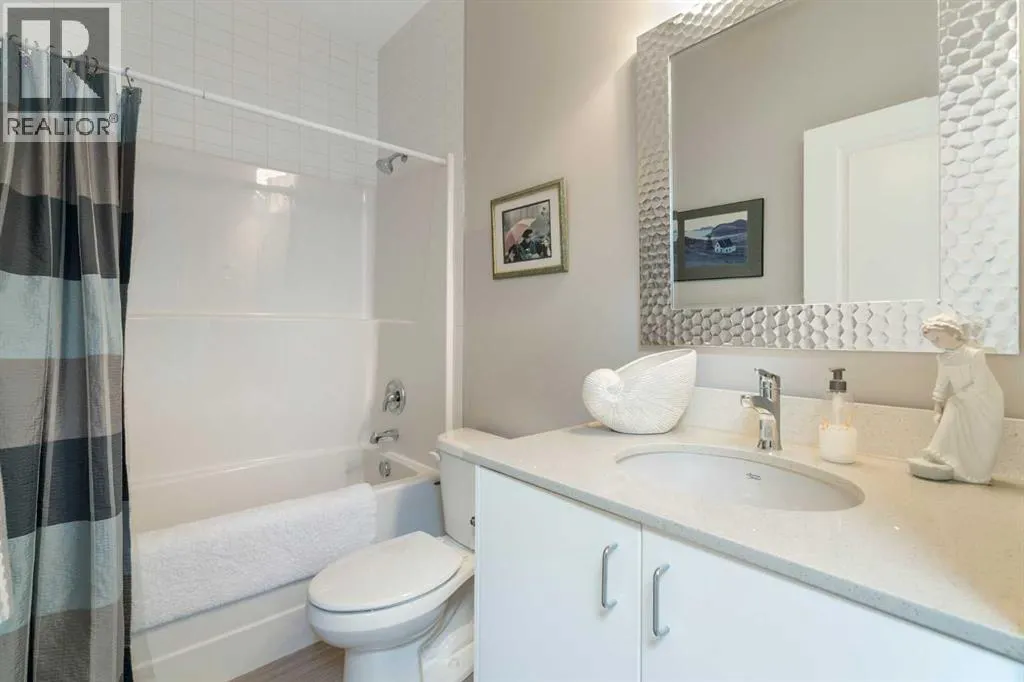 2739 Cochrane Road NW