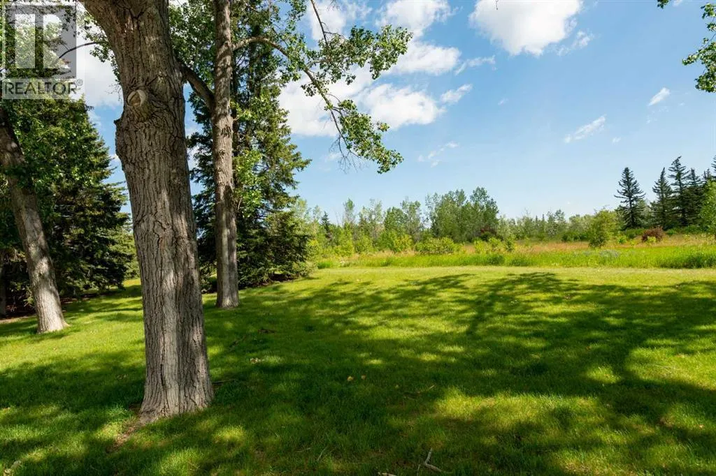 2739 Cochrane Road NW
