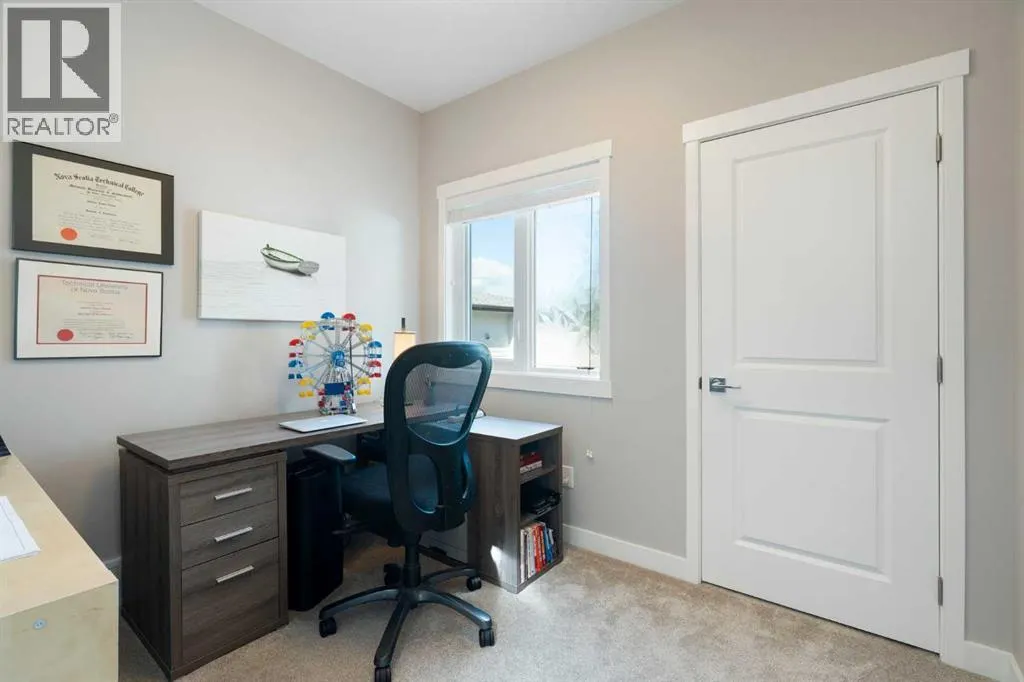 2739 Cochrane Road NW