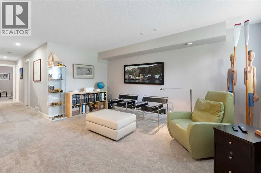 2739 Cochrane Road NW