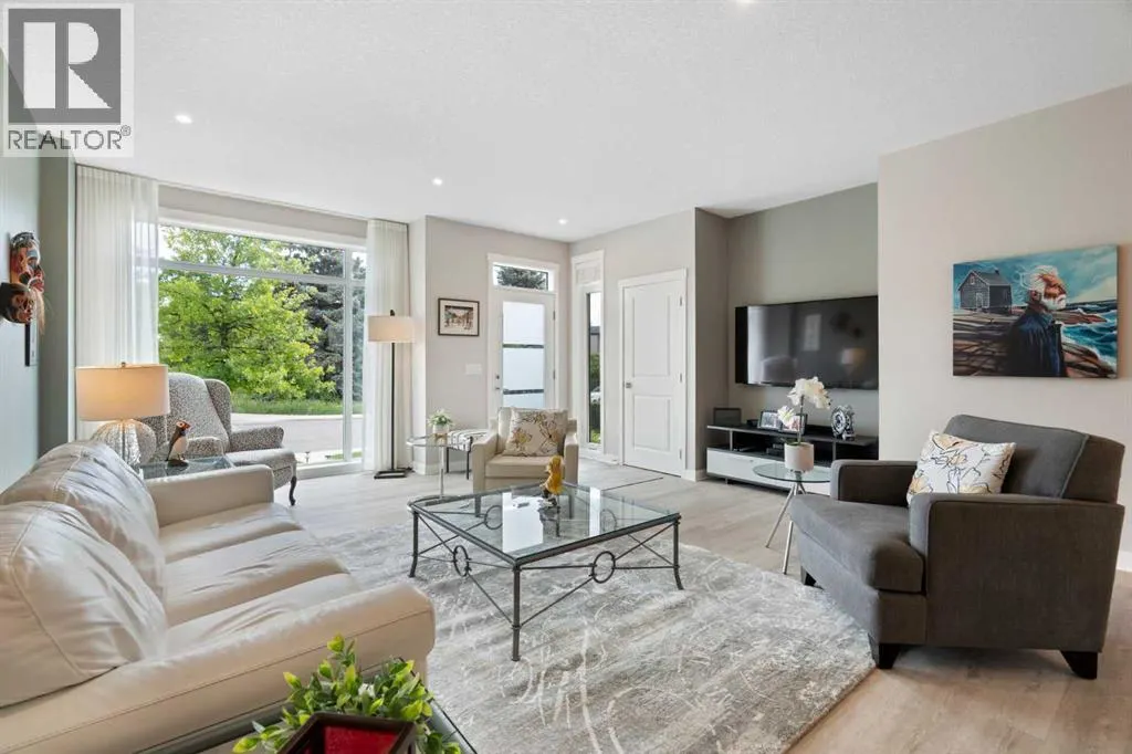 2739 Cochrane Road NW