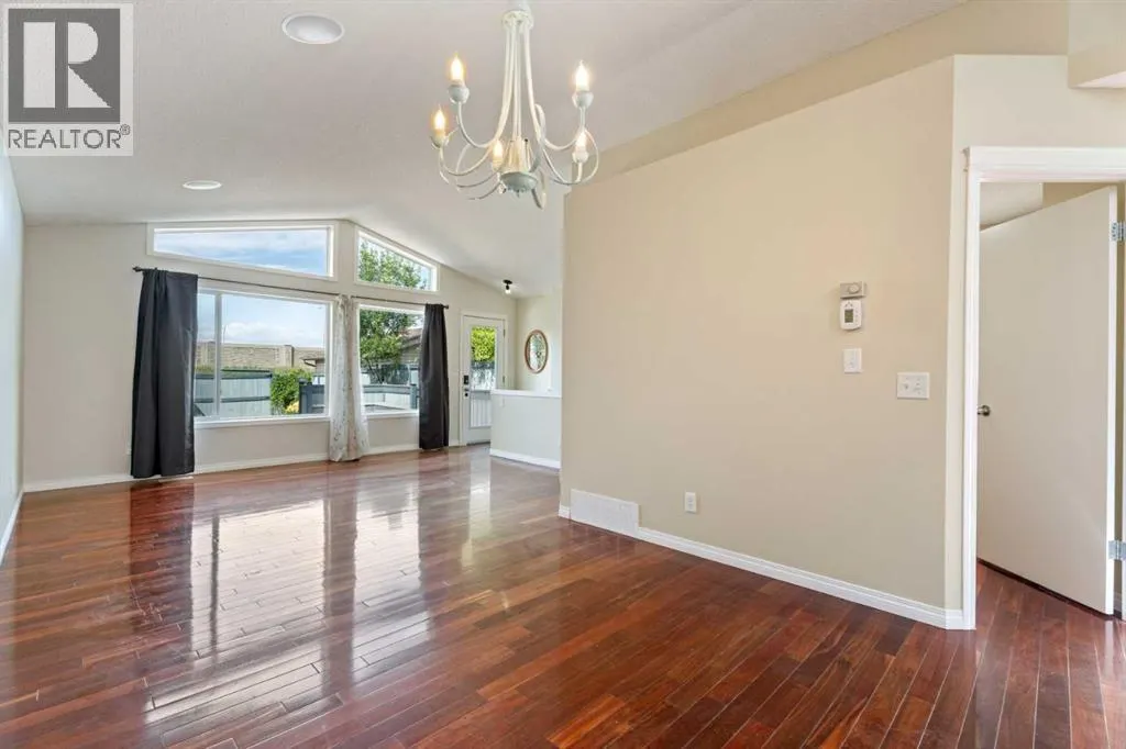 203 Auburn Bay Heights SE