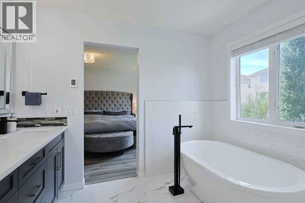 161 Hamptons Gardens NW