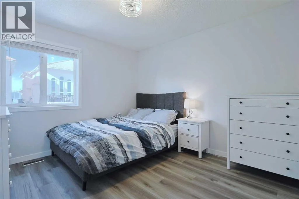 161 Hamptons Gardens NW