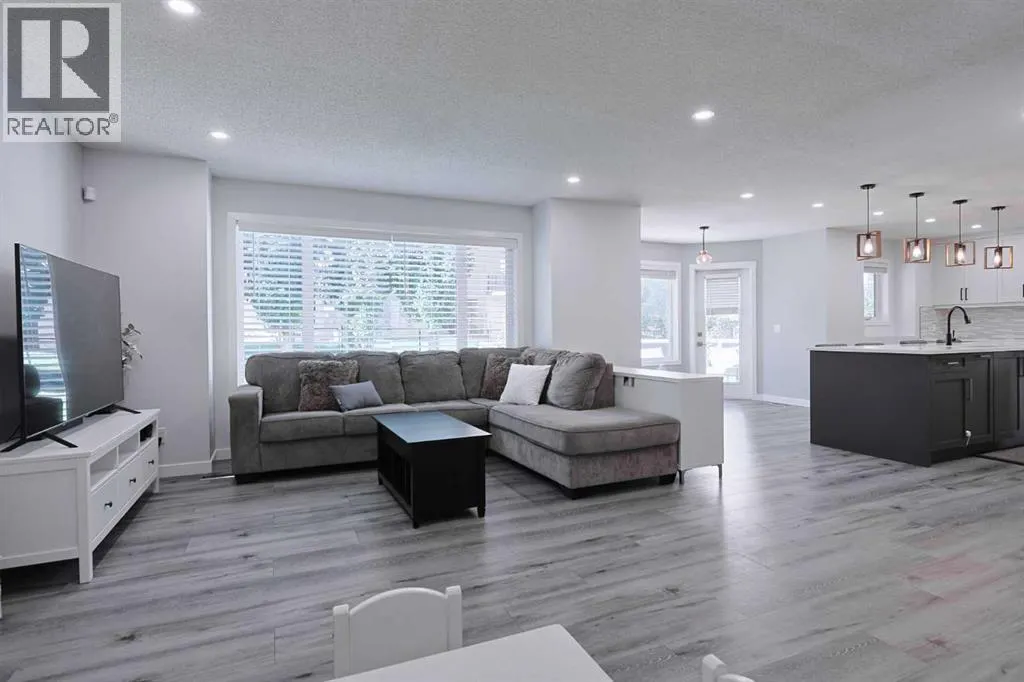 161 Hamptons Gardens NW