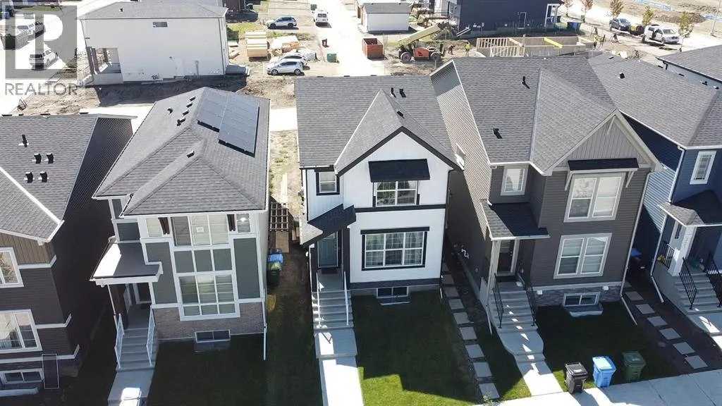 313 Ambleton Drive NW