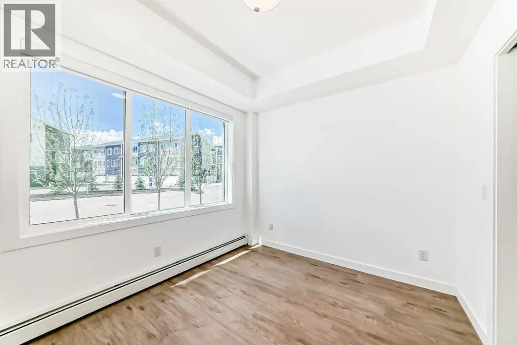 1116, 6 Merganser Drive W