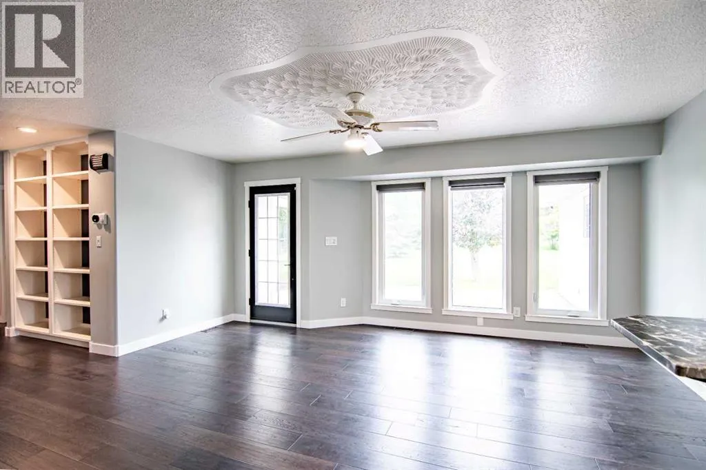 2 Grand Avenue