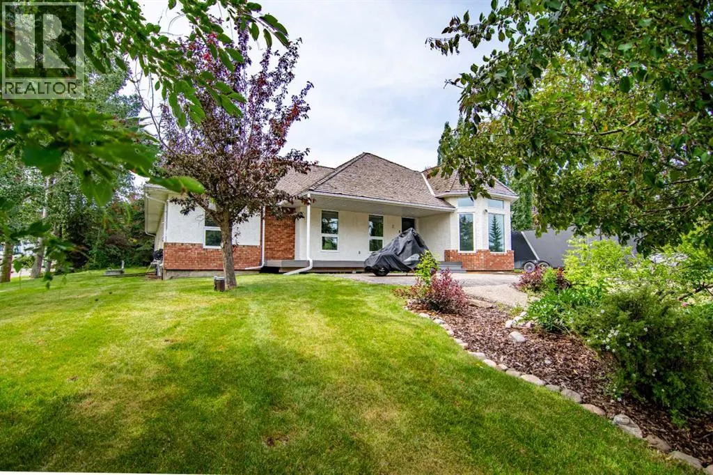 2 Grand Avenue