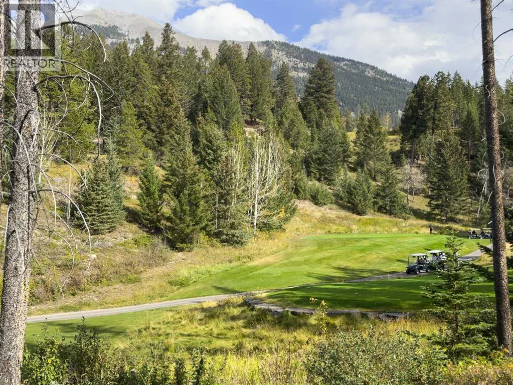 153, 13 Aspen Glen