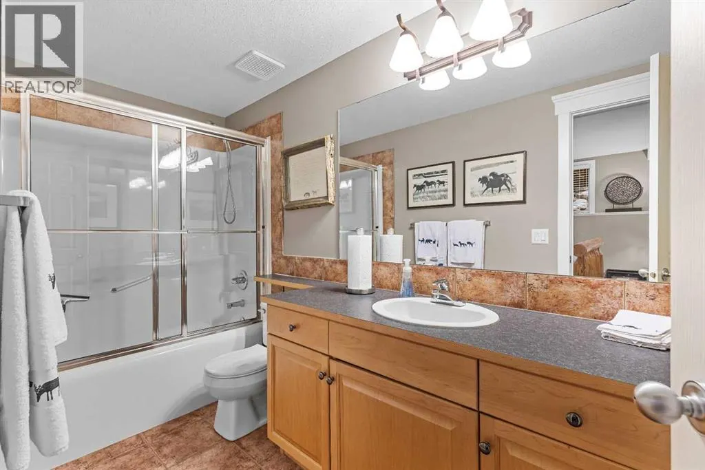 153, 13 Aspen Glen