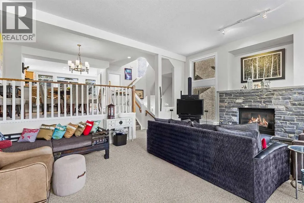 153, 13 Aspen Glen