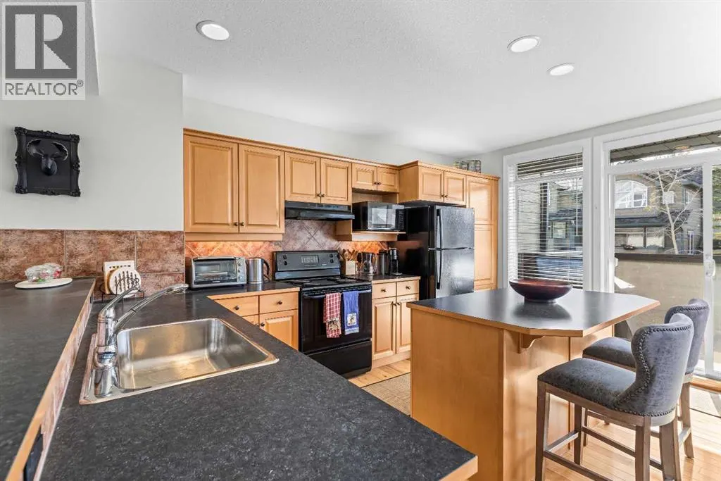153, 13 Aspen Glen