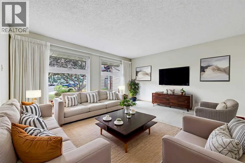 40 Woodview Court SW