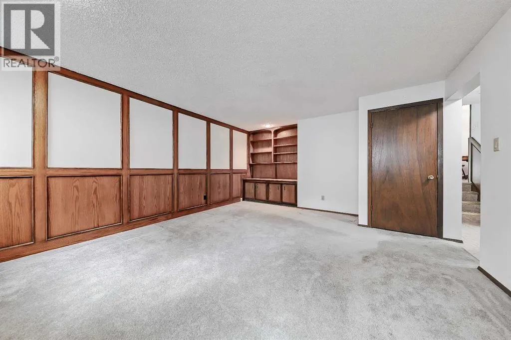 40 Woodview Court SW