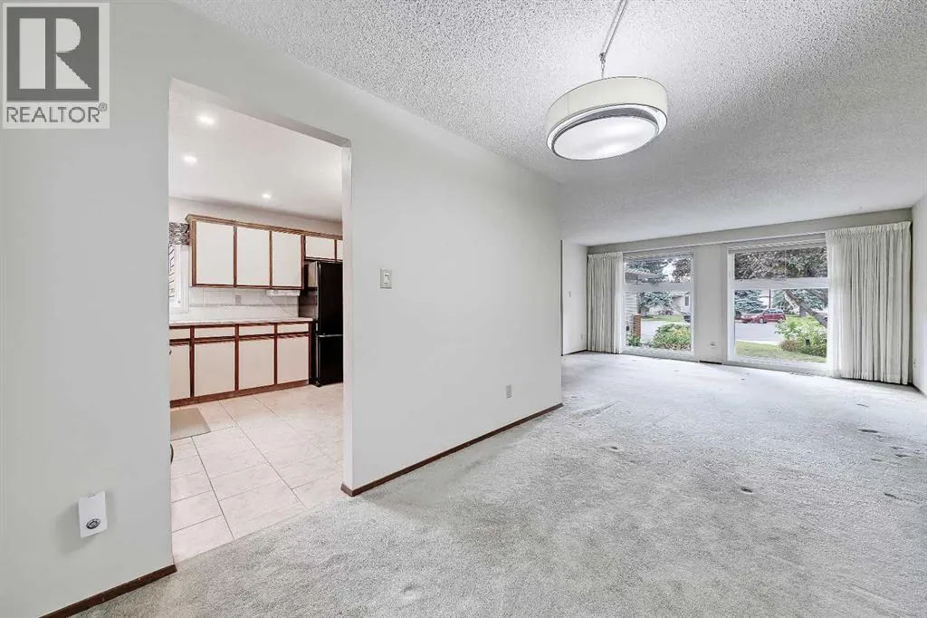 40 Woodview Court SW