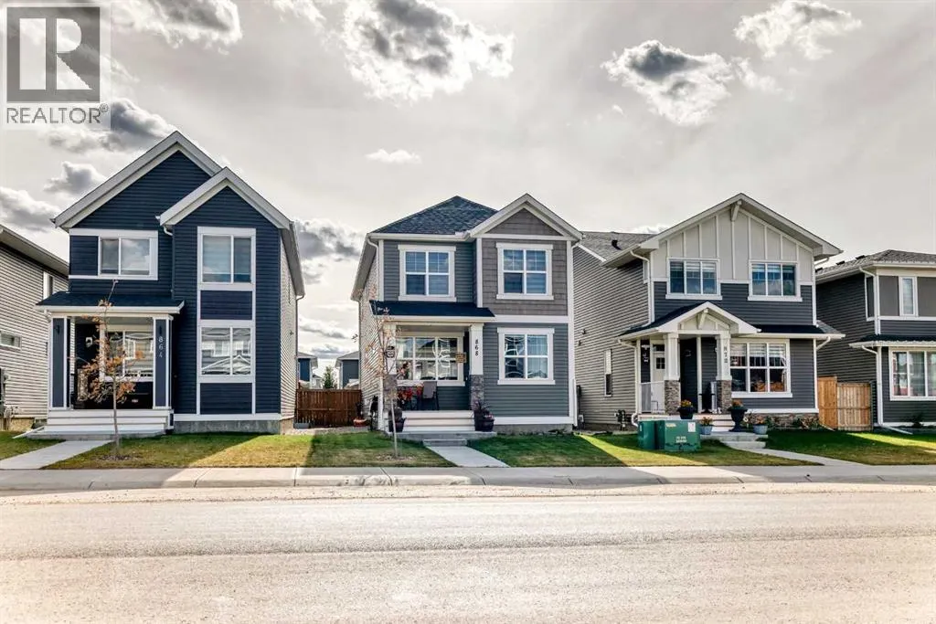 868 WEST LAKEVIEW Drive