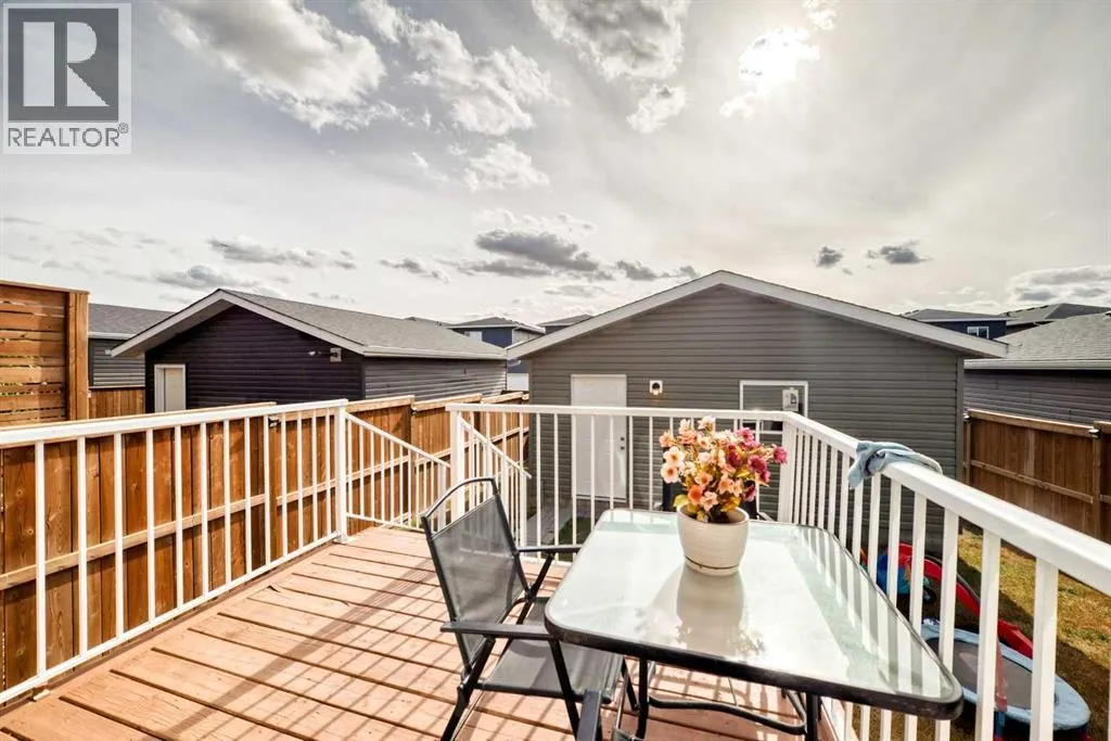 868 WEST LAKEVIEW Drive