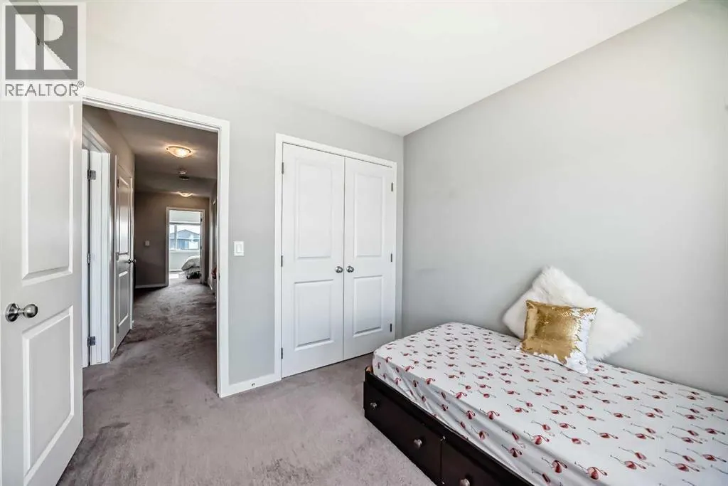 868 WEST LAKEVIEW Drive