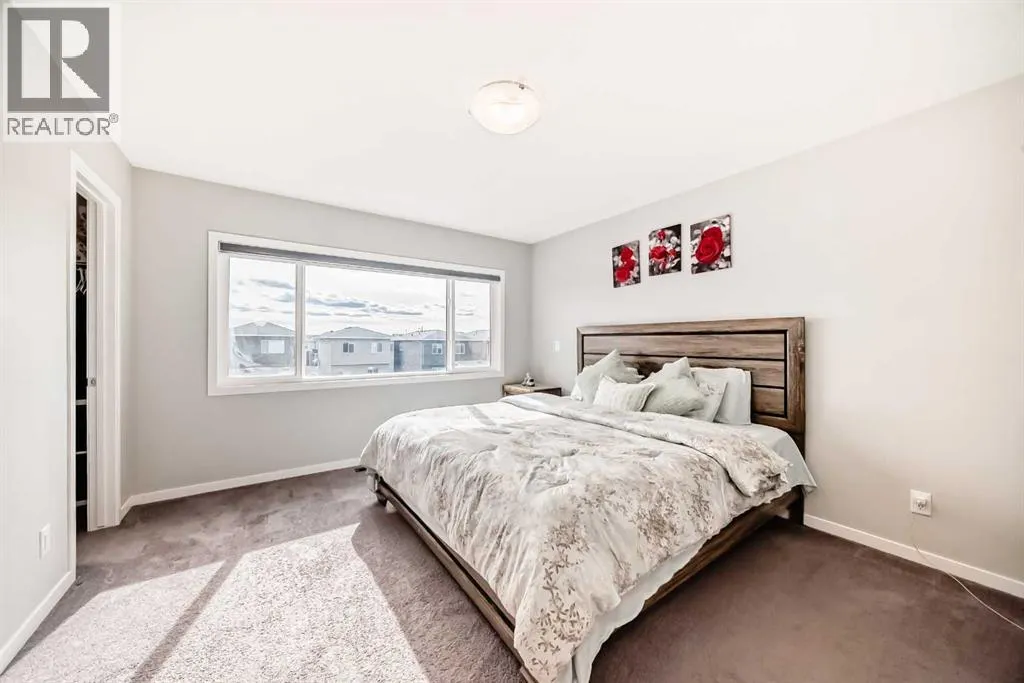 868 WEST LAKEVIEW Drive