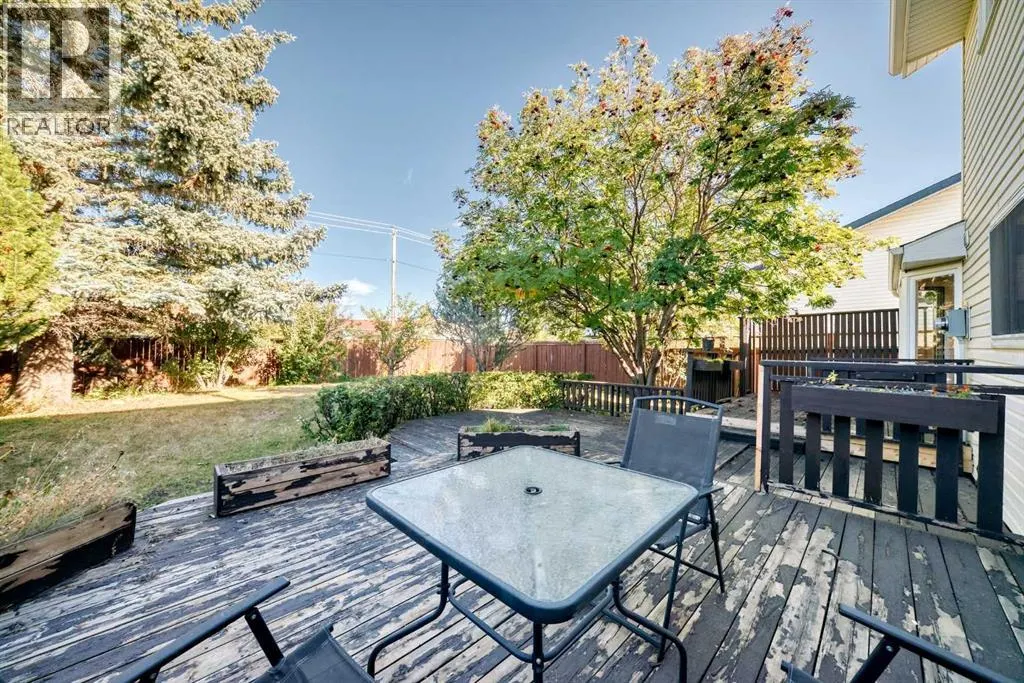 656 Woodbine Boulevard SW